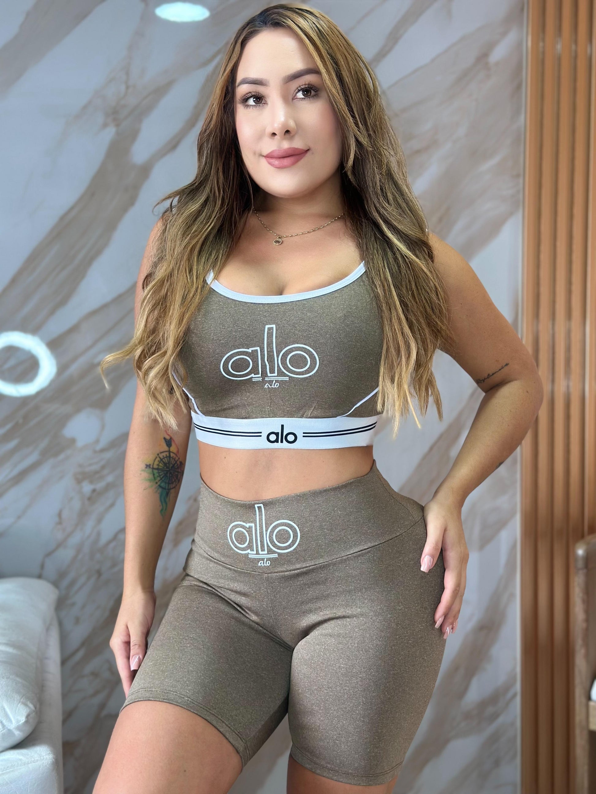 Set deportivo marrón claro (PREVENTA)